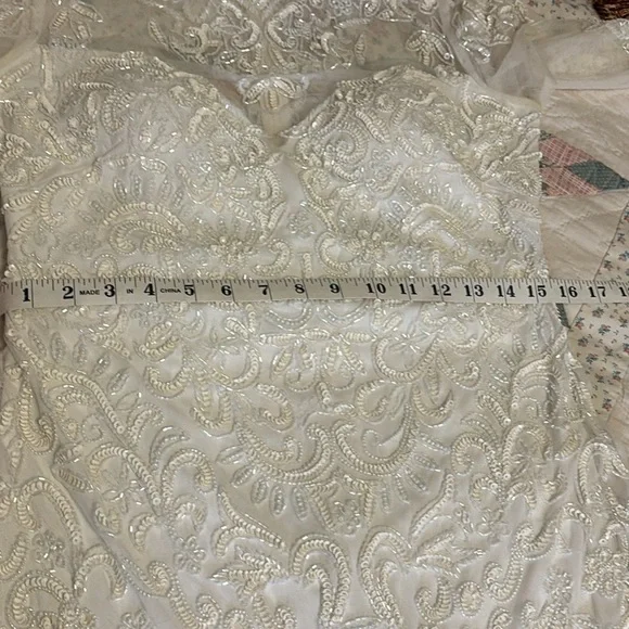 Ivory sequined wedding dress size 8 sheer beaded bodice and long sleeves long - Picture 8 of 9